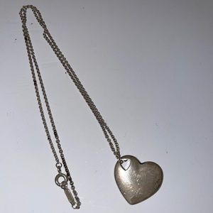 Tiffany & Co. cutout heart pendant necklace